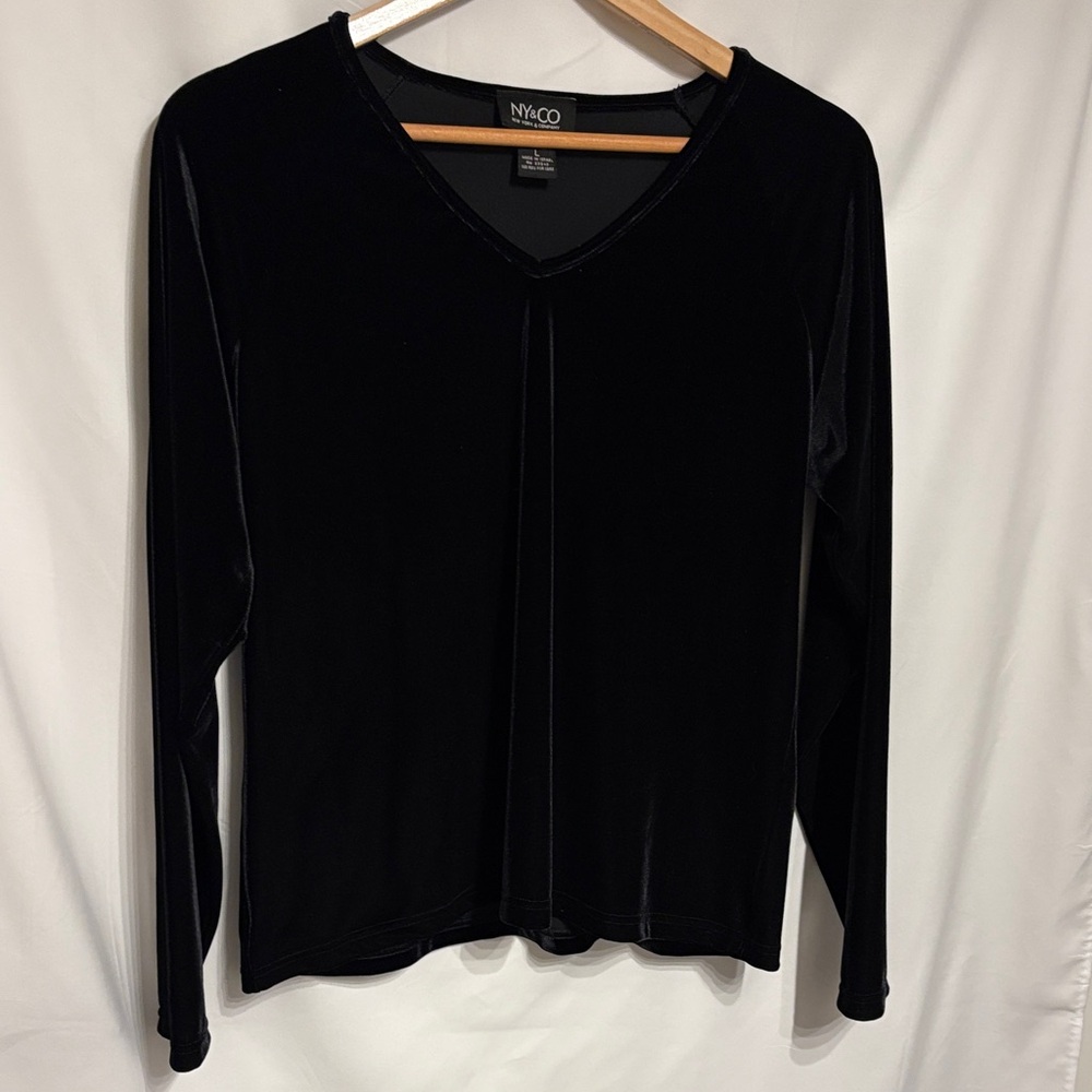 NYC Women's Black Velvet Top